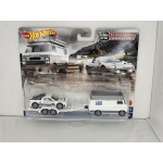 Hot Wheels 1:64 Team Transport - Ford RS200 on Rally Van